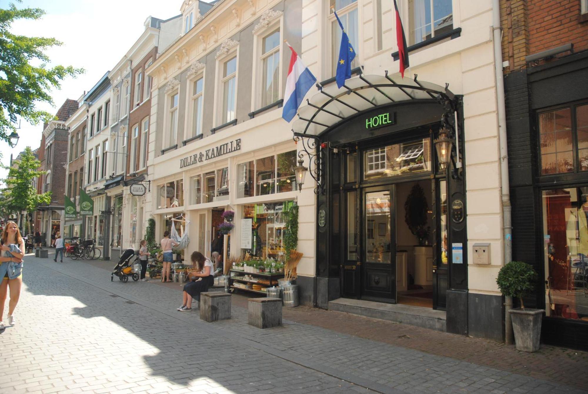 De Gulden Waagen Hotel Nijmegen Bagian luar foto