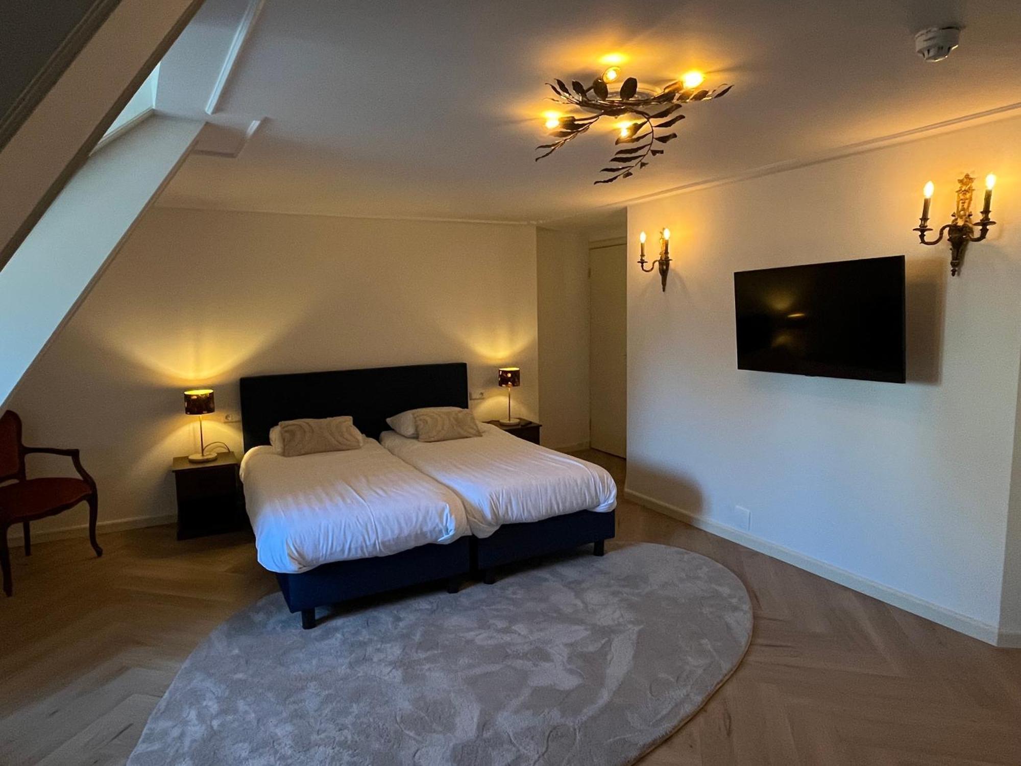 De Gulden Waagen Hotel Nijmegen Bagian luar foto