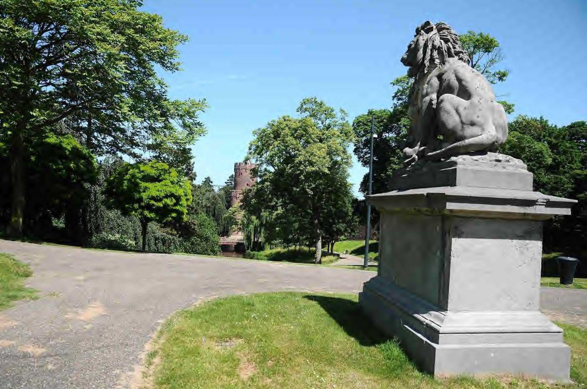 De Gulden Waagen Hotel Nijmegen Bagian luar foto