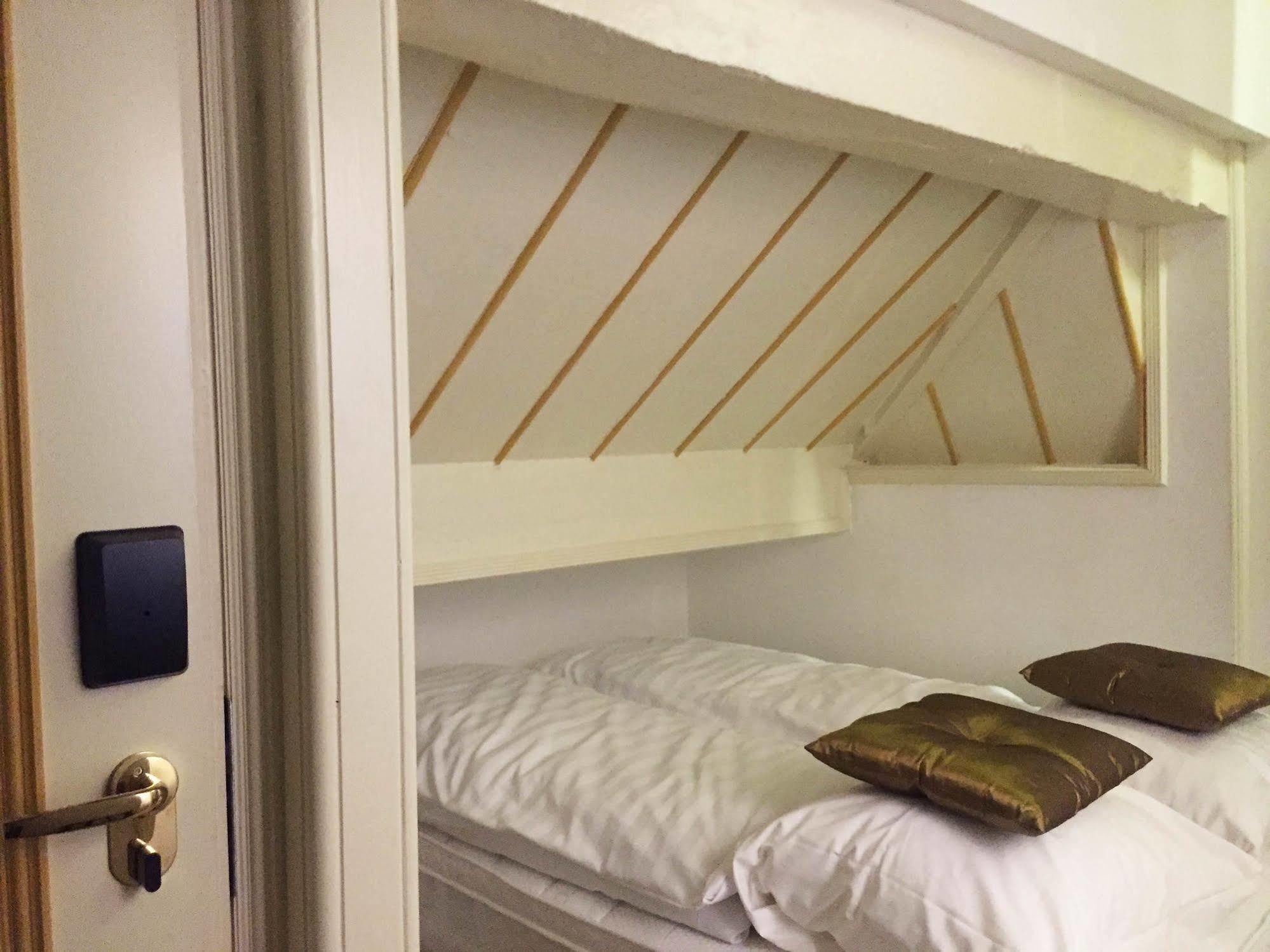 De Gulden Waagen Hotel Nijmegen Bagian luar foto